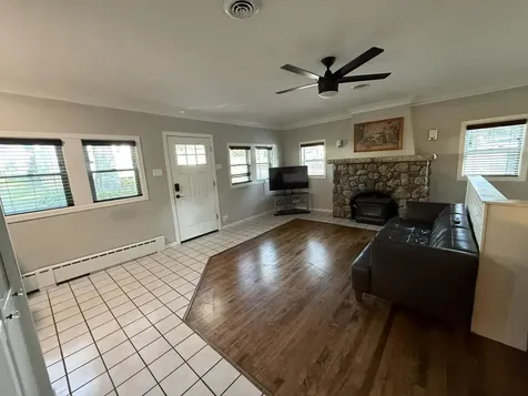 21990 West 6th Street Lake Villa IL 60046