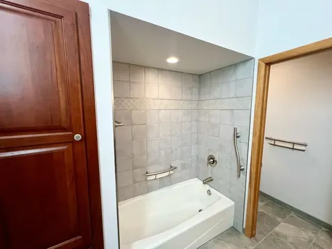 13339 South Oak Hills Parkway Palos Heights IL 60463