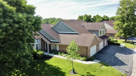 13339 South Oak Hills Parkway Palos Heights IL 60463