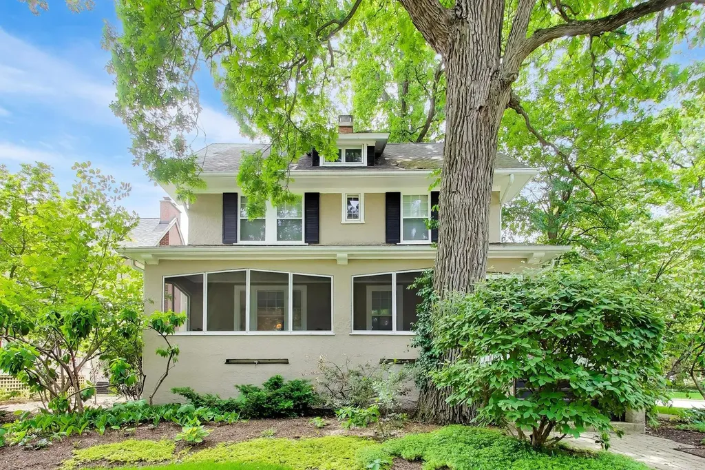 2624 Thayer Street Evanston IL 60201
