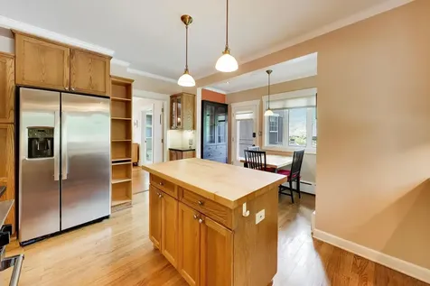2624 Thayer Street Evanston IL 60201