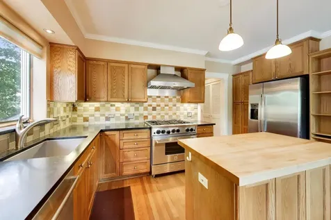 2624 Thayer Street Evanston IL 60201