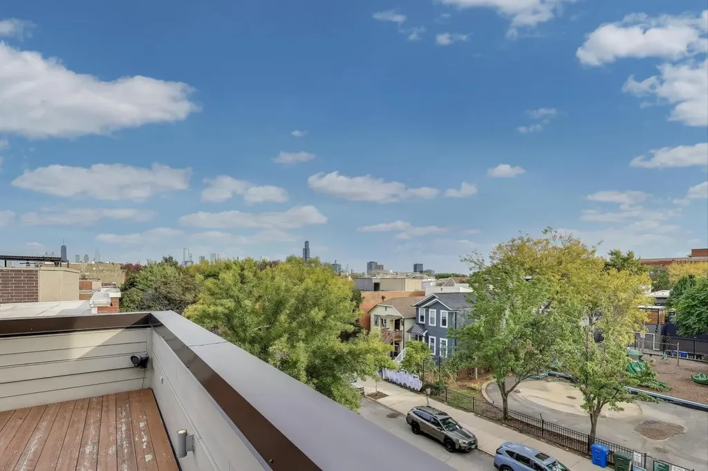 1856 West Huron Street Chicago IL 60622