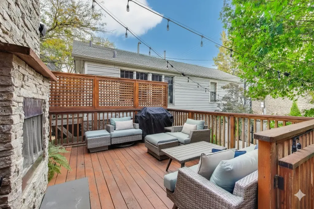 1856 West Huron Street Chicago IL 60622
