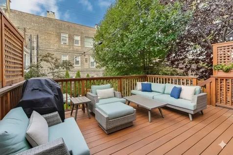 1856 West Huron Street Chicago IL 60622