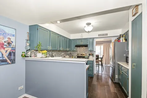 2108 Glasgow Court Hanover Park IL 60133