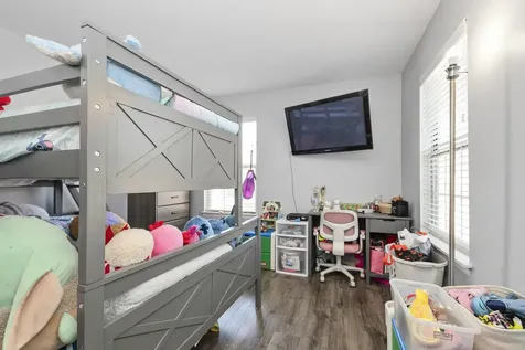 2108 Glasgow Court Hanover Park IL 60133
