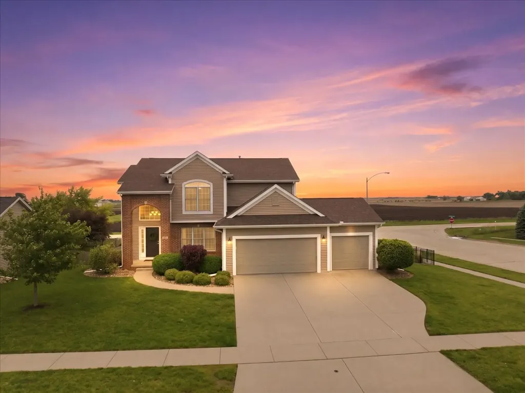3920 Brookline Lane Bloomington IL 61705