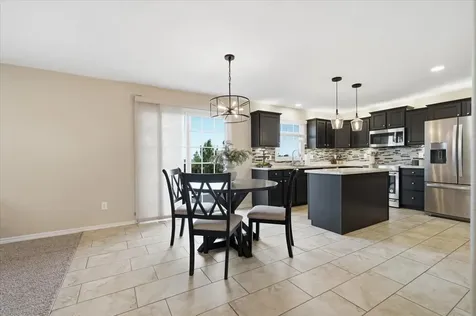 3920 Brookline Lane Bloomington IL 61705