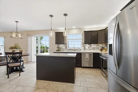 3920 Brookline Lane Bloomington IL 61705