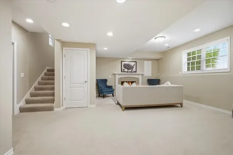 3920 Brookline Lane Bloomington IL 61705