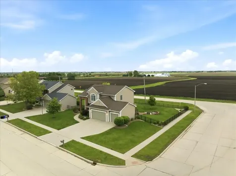 3920 Brookline Lane Bloomington IL 61705