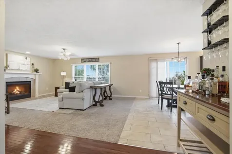 3920 Brookline Lane Bloomington IL 61705
