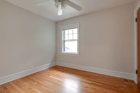 1499 Glencoe Avenue Highland Park IL 60035