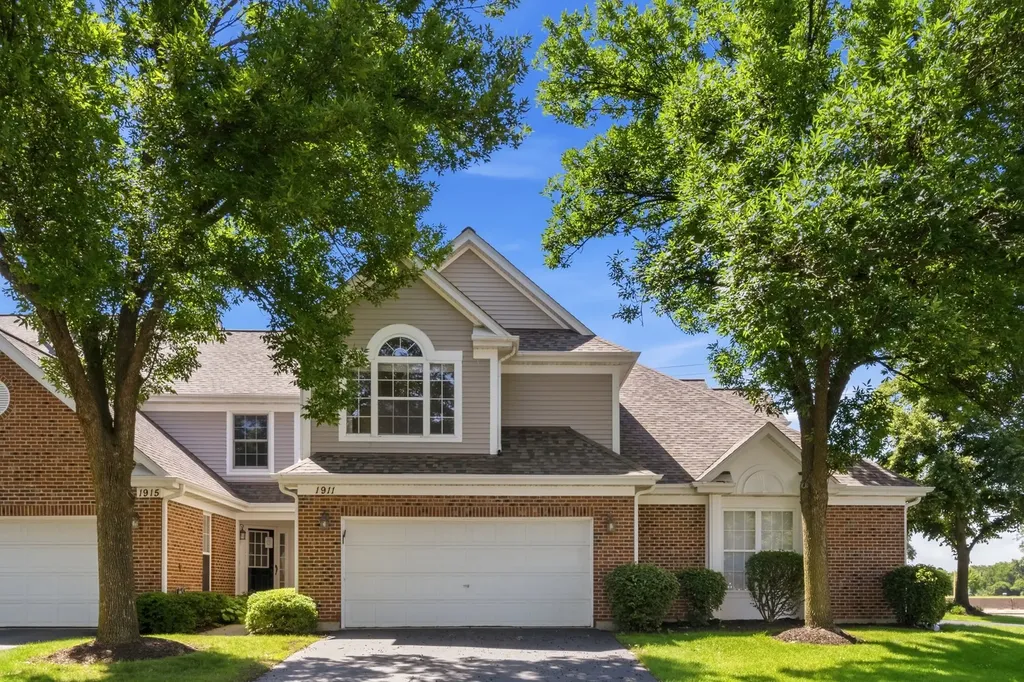 1911 North Silver Lake Road Arlington Heights IL 60004