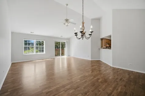 1911 North Silver Lake Road Arlington Heights IL 60004
