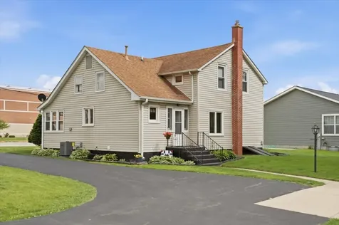 503 South Wells Street Sandwich IL 60548