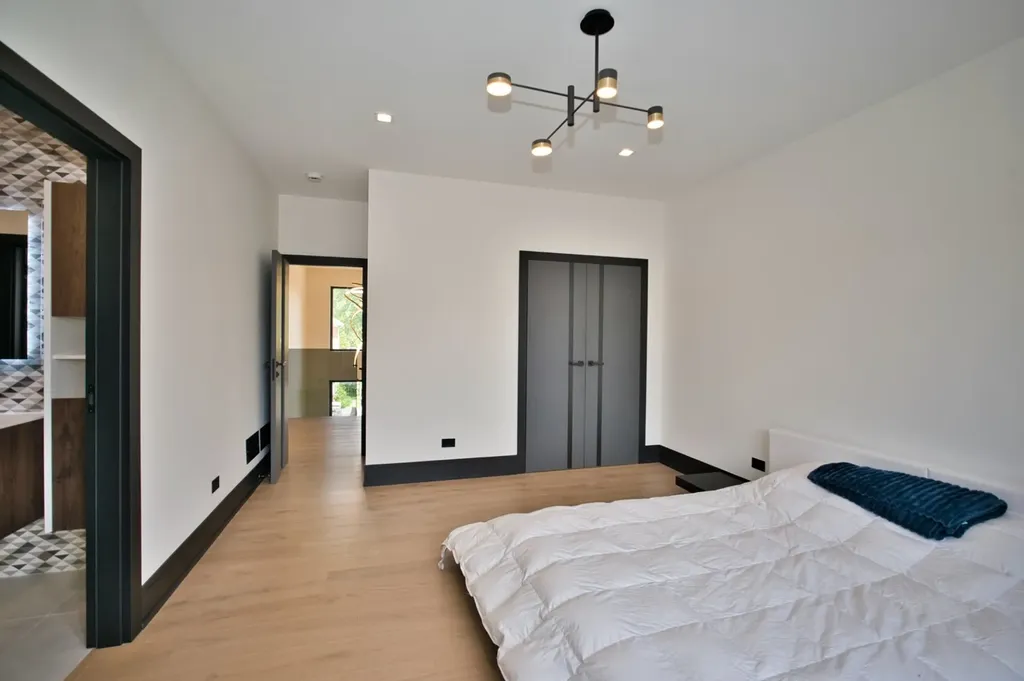 332 West Fremont Avenue Elmhurst IL 60126
