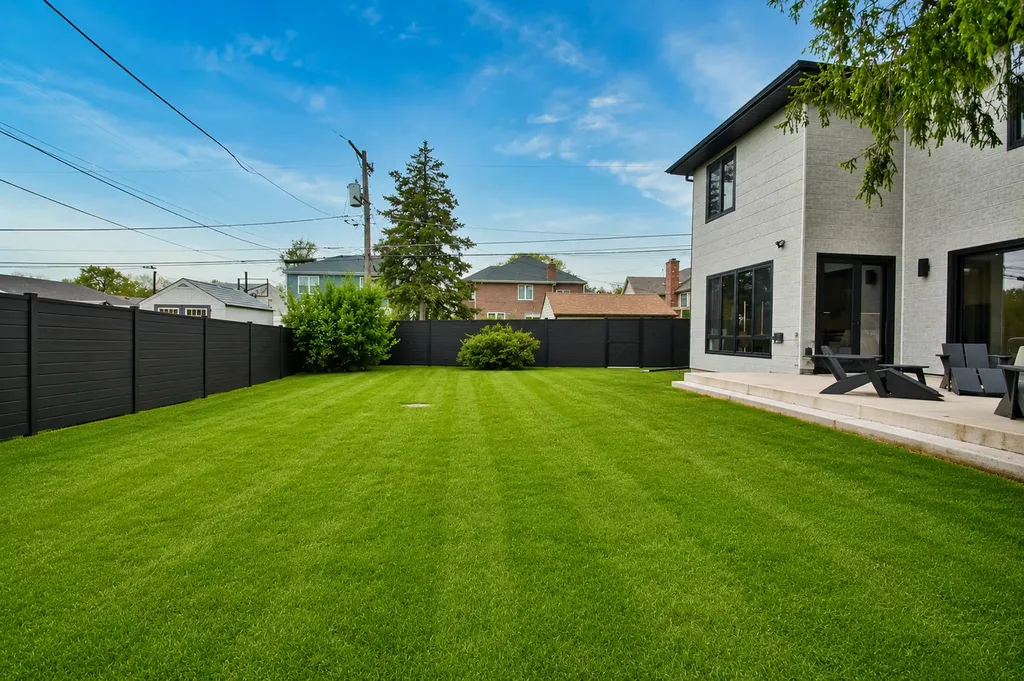 332 West Fremont Avenue Elmhurst IL 60126