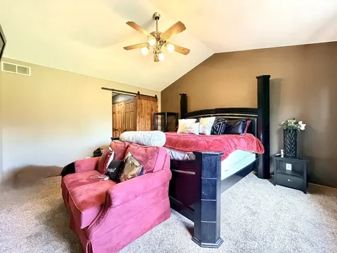 643 Lindgren Lane Belvidere IL 61008