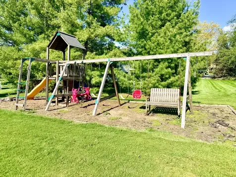 643 Lindgren Lane Belvidere IL 61008
