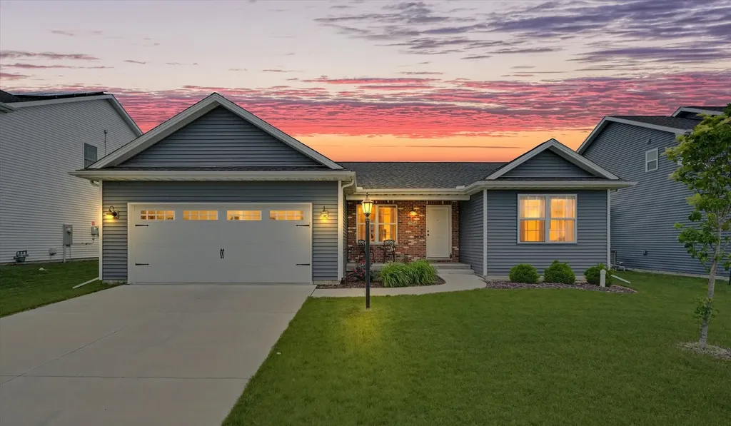 3904 Obsidian Drive Champaign IL 61822