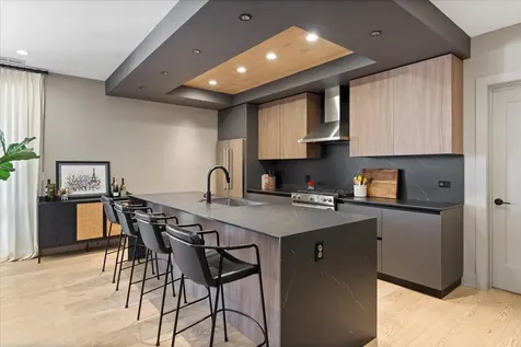 1523 North Western Avenue Chicago IL 60622