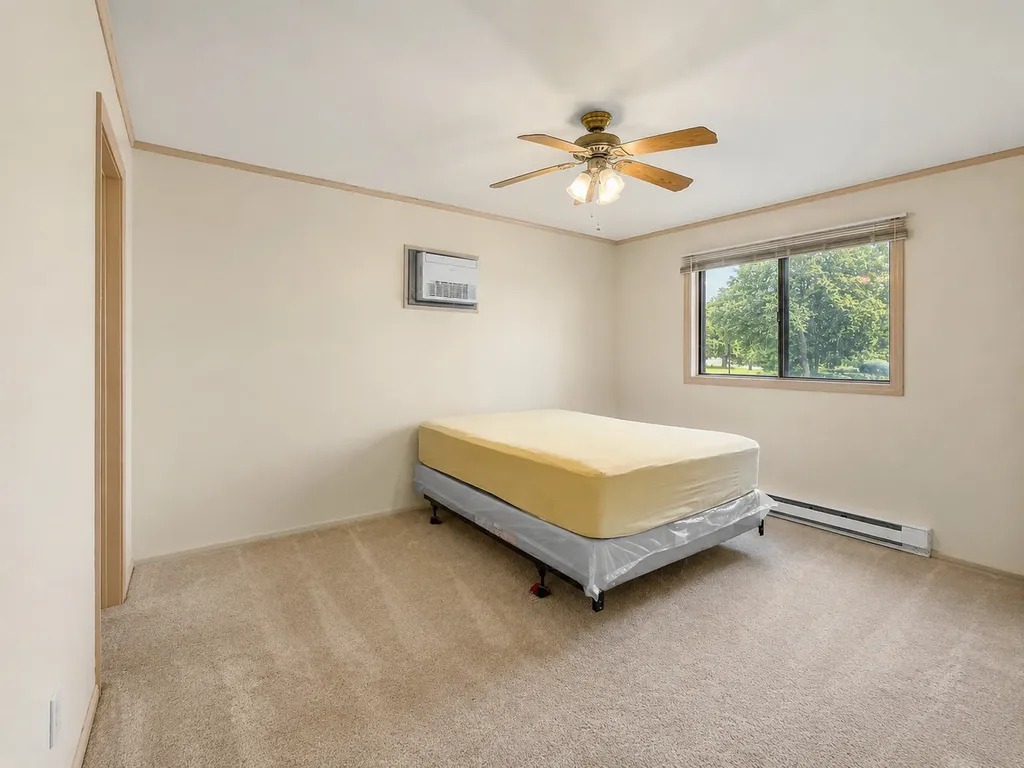 314 Klein Creek Court Carol Stream IL 60188