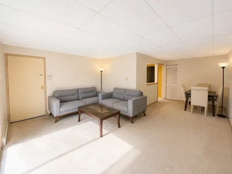 314 Klein Creek Court Carol Stream IL 60188