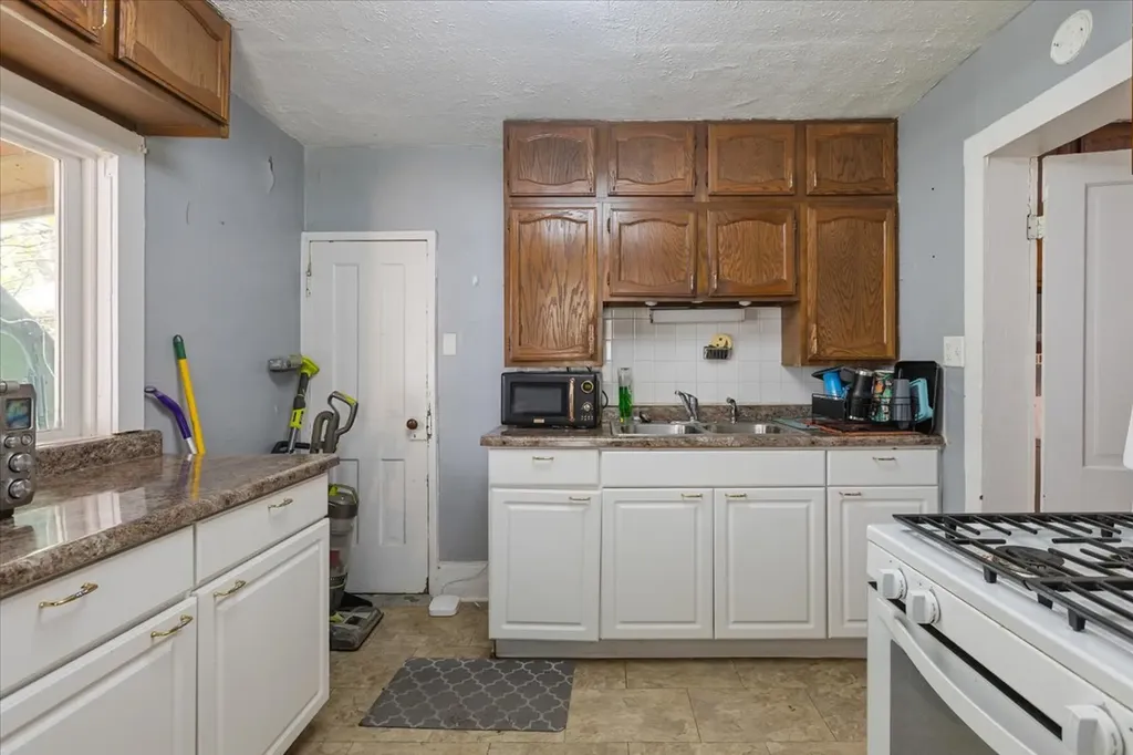 15125 South Dillman Street Plainfield IL 60544