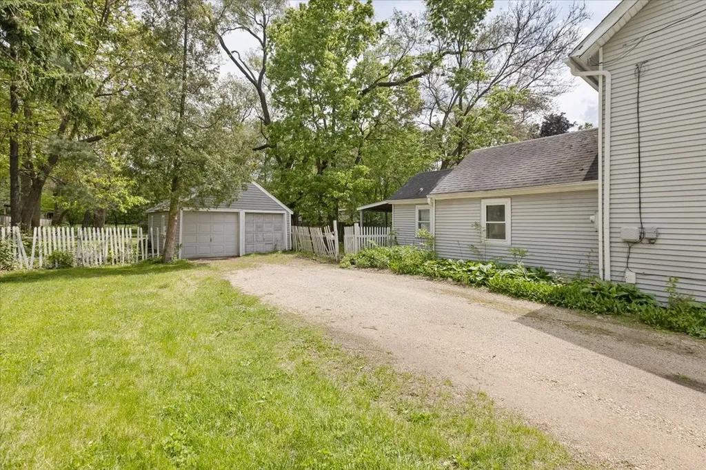15125 South Dillman Street Plainfield IL 60544
