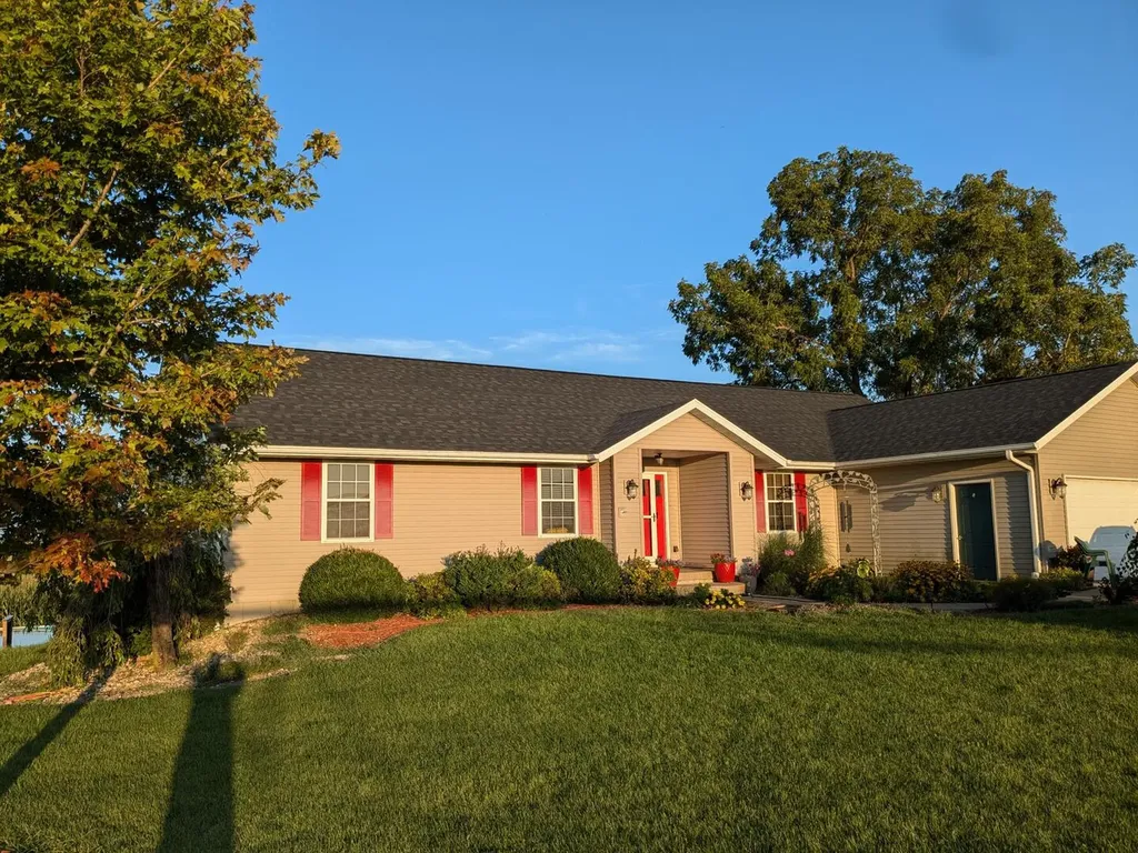 720 Smit Road Prophetstown IL 61277
