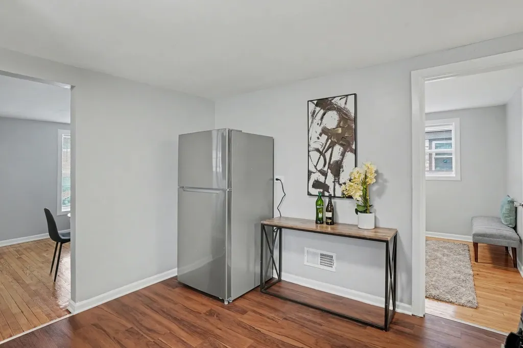 1041 East 90th Street Chicago IL 60619