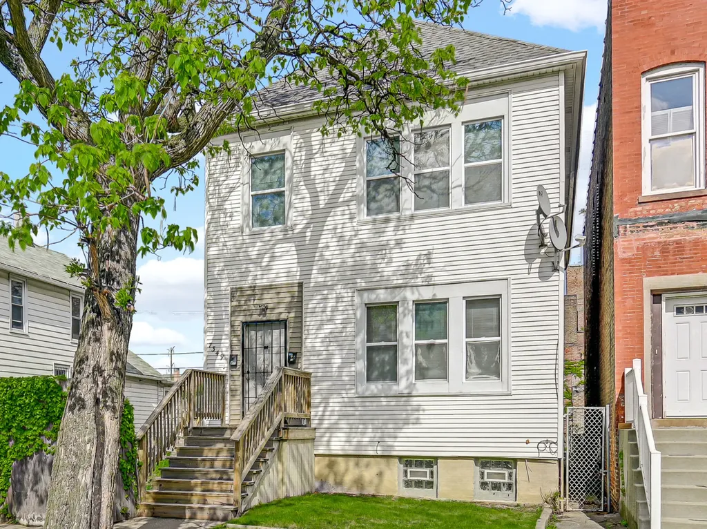 7349 South Evans Avenue Chicago IL 60619