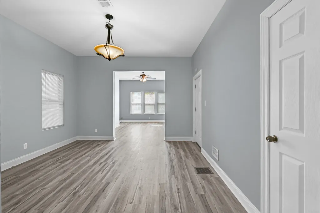 7349 South Evans Avenue Chicago IL 60619