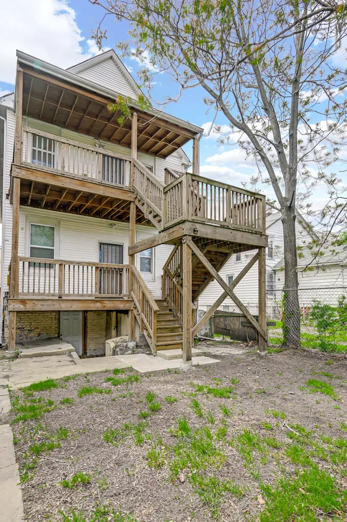 7349 South Evans Avenue Chicago IL 60619