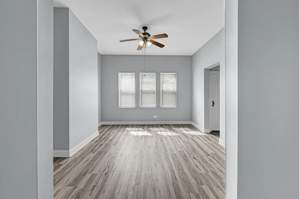 7349 South Evans Avenue Chicago IL 60619