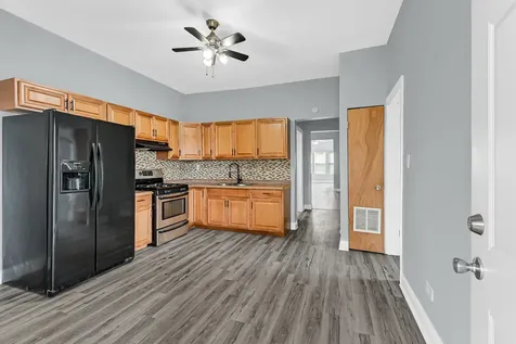 7349 South Evans Avenue Chicago IL 60619
