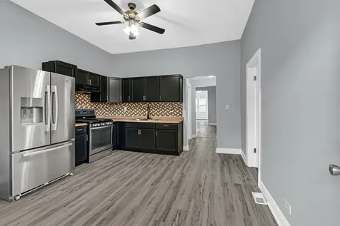 7349 South Evans Avenue Chicago IL 60619