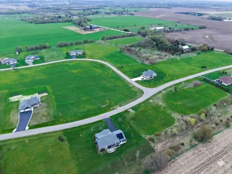4701 Glacial Trail Ringwood IL 60072
