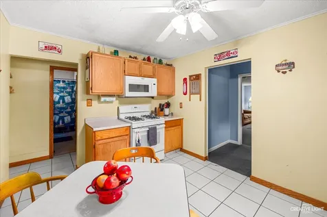 122 Barr Elms Avenue Joliet IL 60433