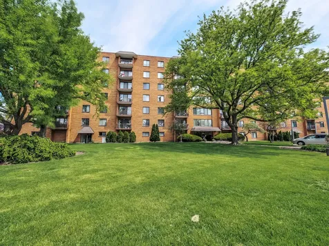 1747 West Crystal Lane Mount Prospect IL 60056