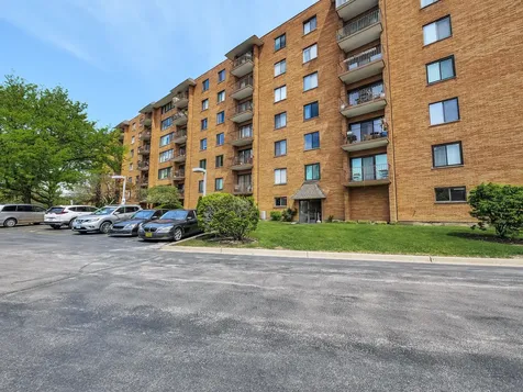 1747 West Crystal Lane Mount Prospect IL 60056