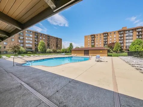 1747 West Crystal Lane Mount Prospect IL 60056
