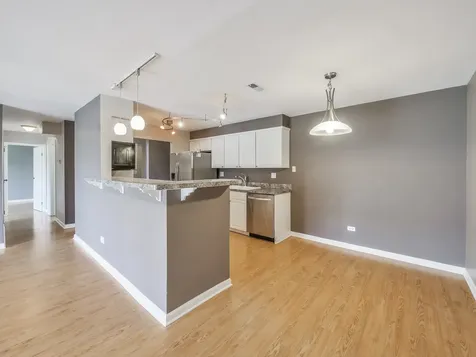 1747 West Crystal Lane Mount Prospect IL 60056