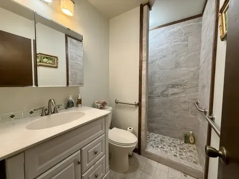 14 Bradley Court Clinton IL 61727