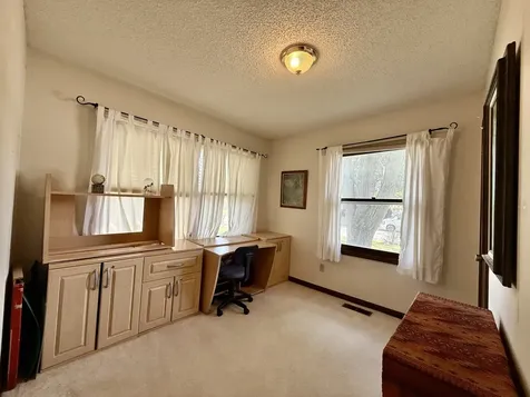 14 Bradley Court Clinton IL 61727
