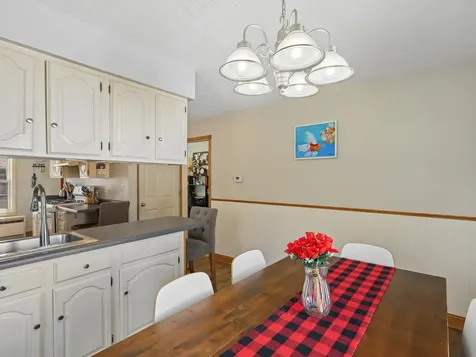 735 Kirkwood Avenue Winthrop Harbor IL 60096