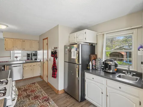 735 Kirkwood Avenue Winthrop Harbor IL 60096