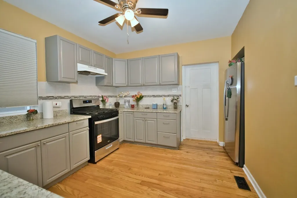 3422 North Kolmar Avenue Chicago IL 60641